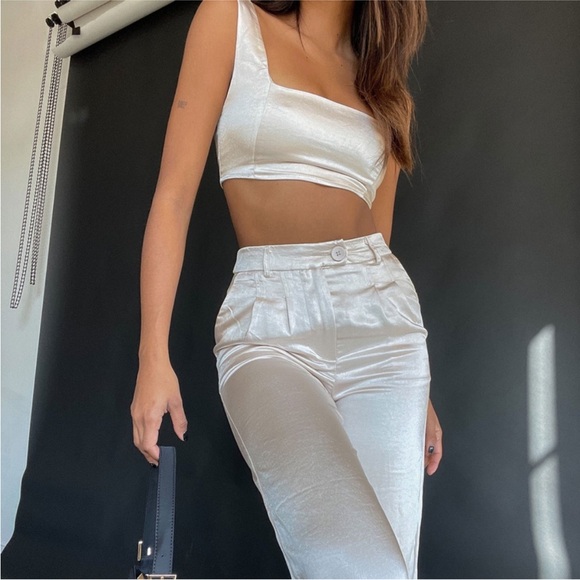 Princess Polly huxley champagne crop top - Picture 3 of 3